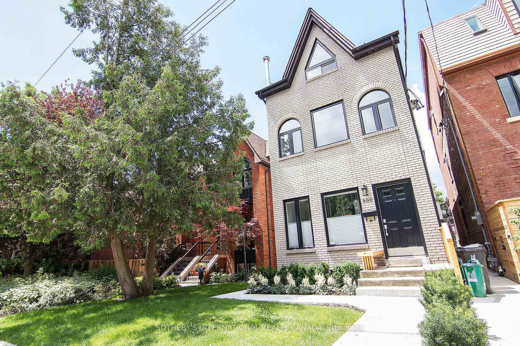 900 Manning Avenue Main
