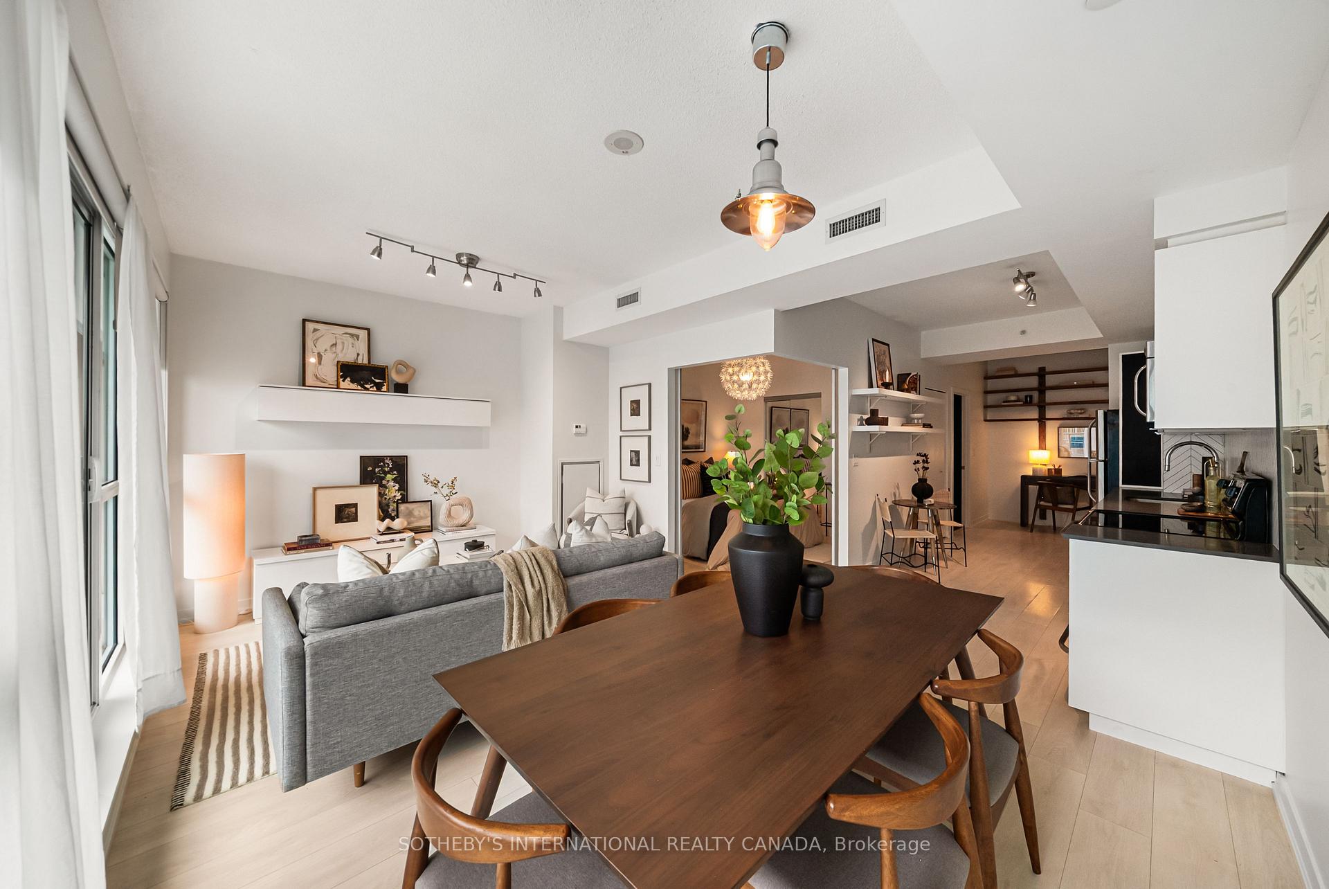 150 East Liberty Street 1405