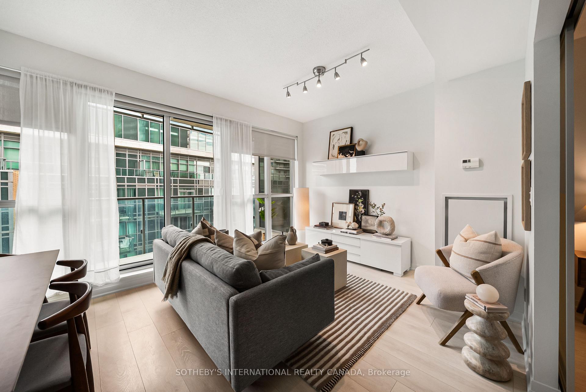 150 East Liberty Street 1405