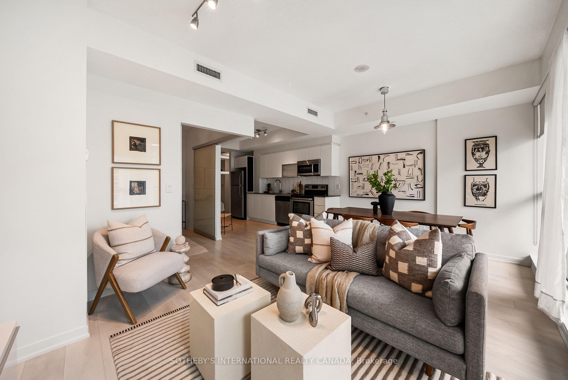 150 East Liberty Street 1405