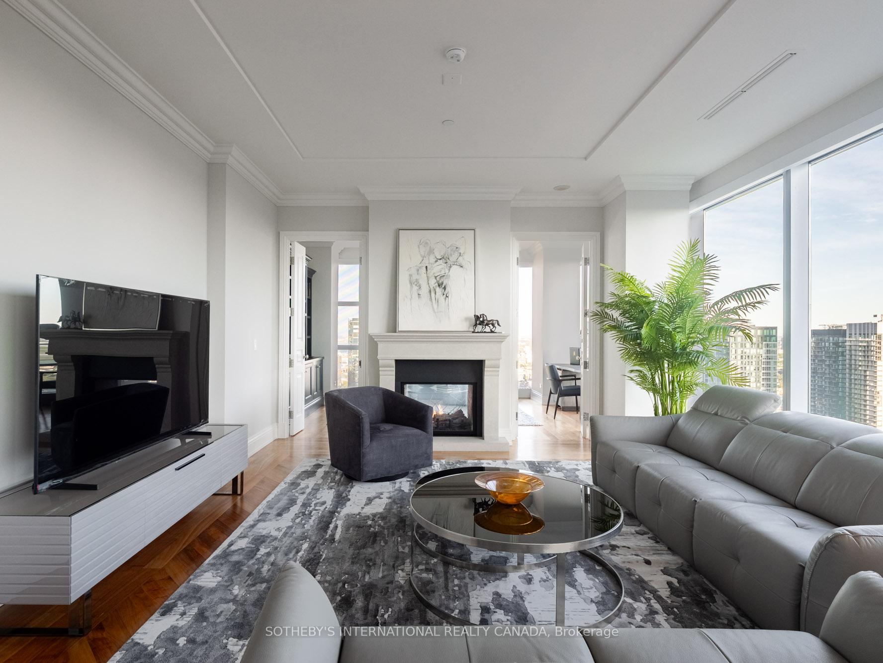 183 Wellington Street W 4301
