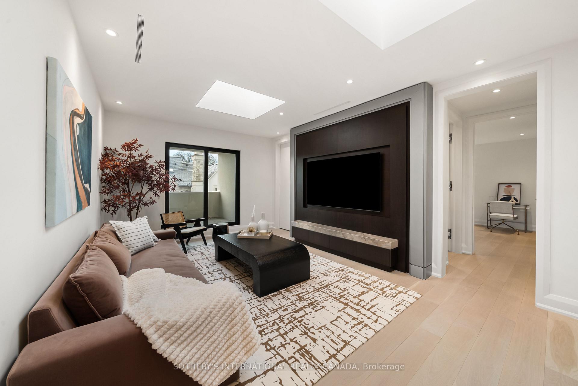 106 Glenayr Road, Toronto