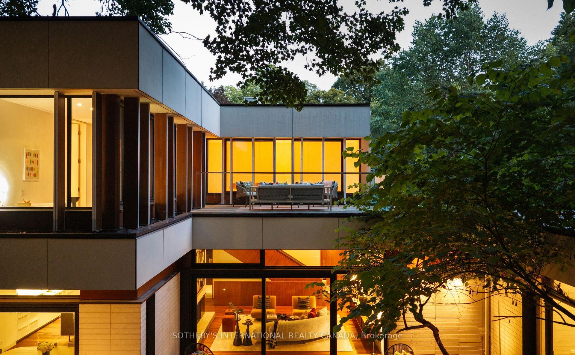 12 York Valley Crescent, Toronto