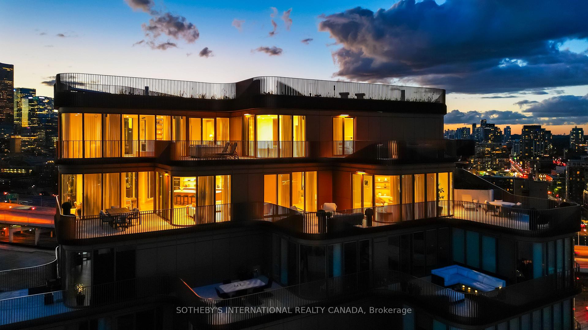 155 Merchants' Wharf SPH1, Toronto Unit: SPH1