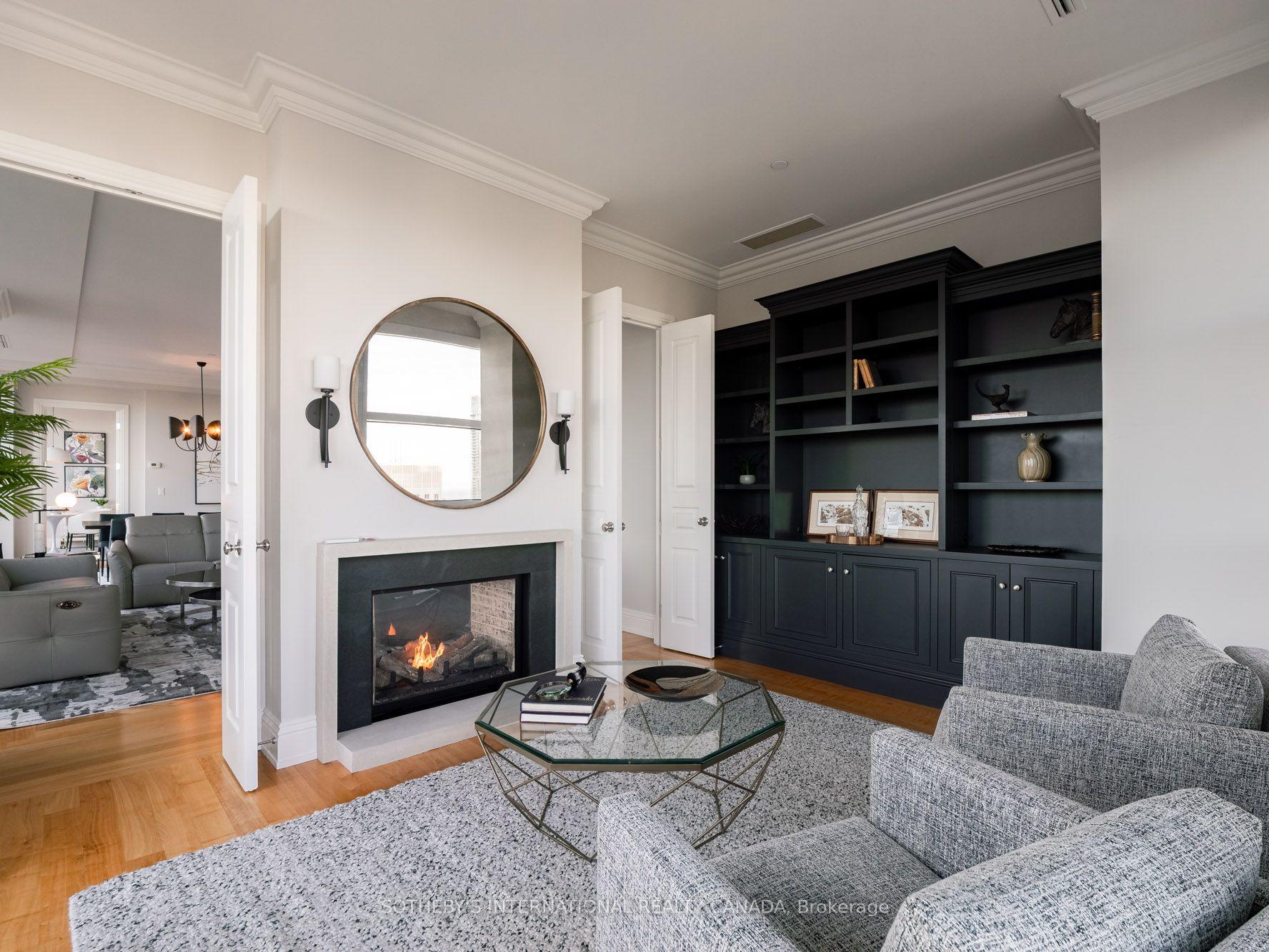 183 Wellington Street W 4301, Toronto Unit: 4301
