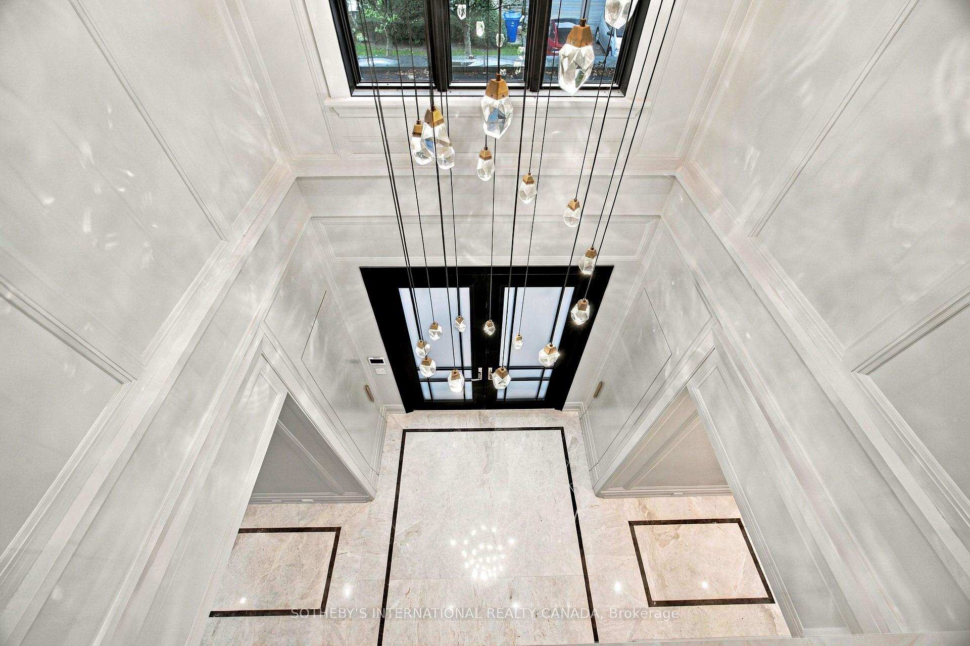 170 Forest Hill Road, Toronto