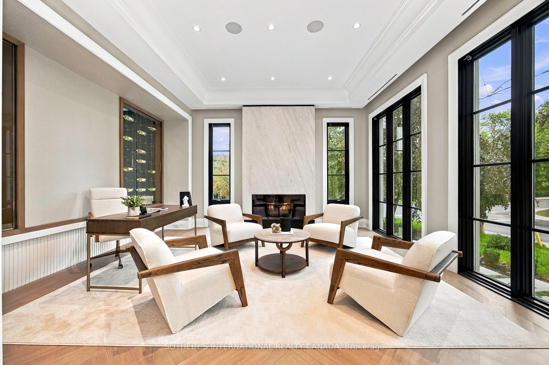 170 Forest Hill Road, Toronto