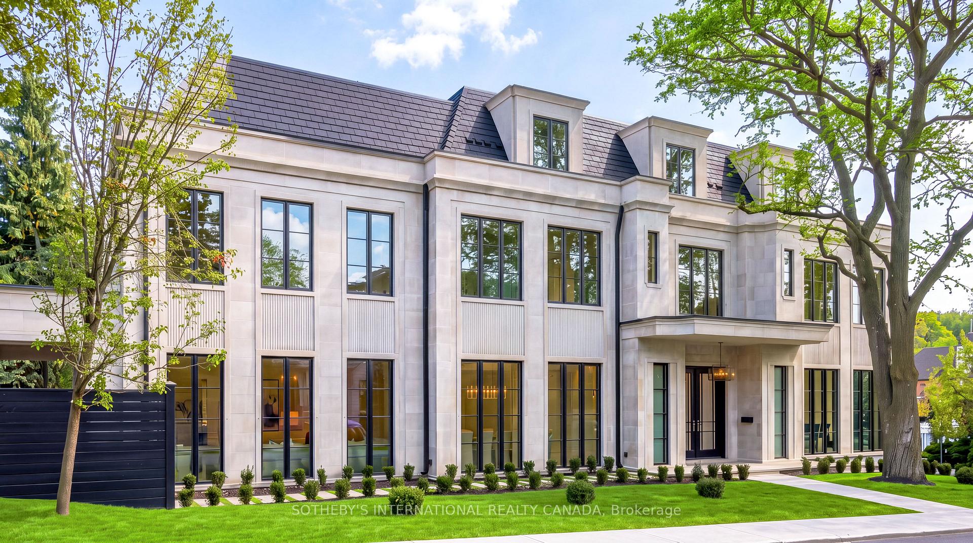 170 Forest Hill Road, Toronto