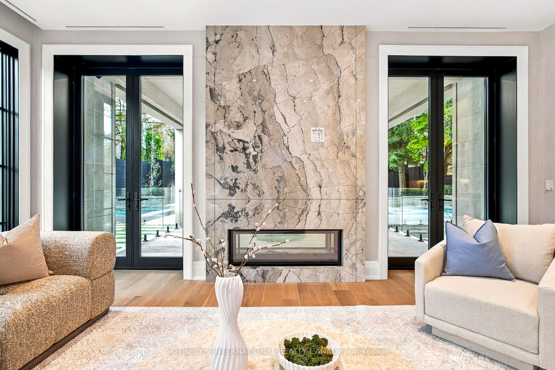 170 Forest Hill Road, Toronto