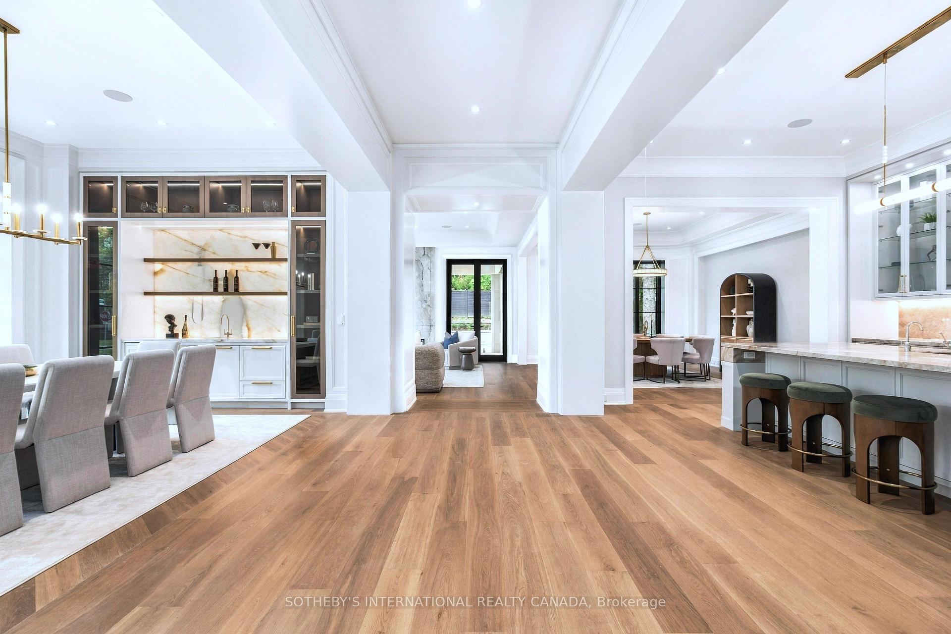 170 Forest Hill Road, Toronto