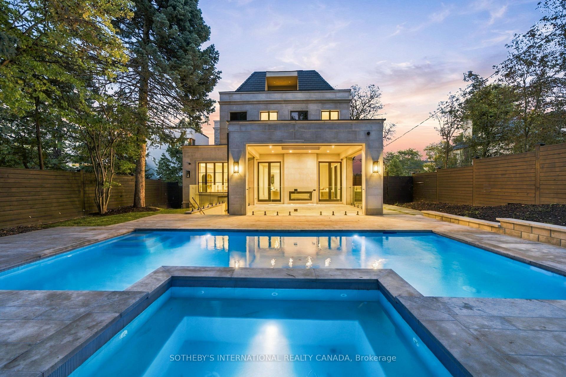 170 Forest Hill Road, Toronto