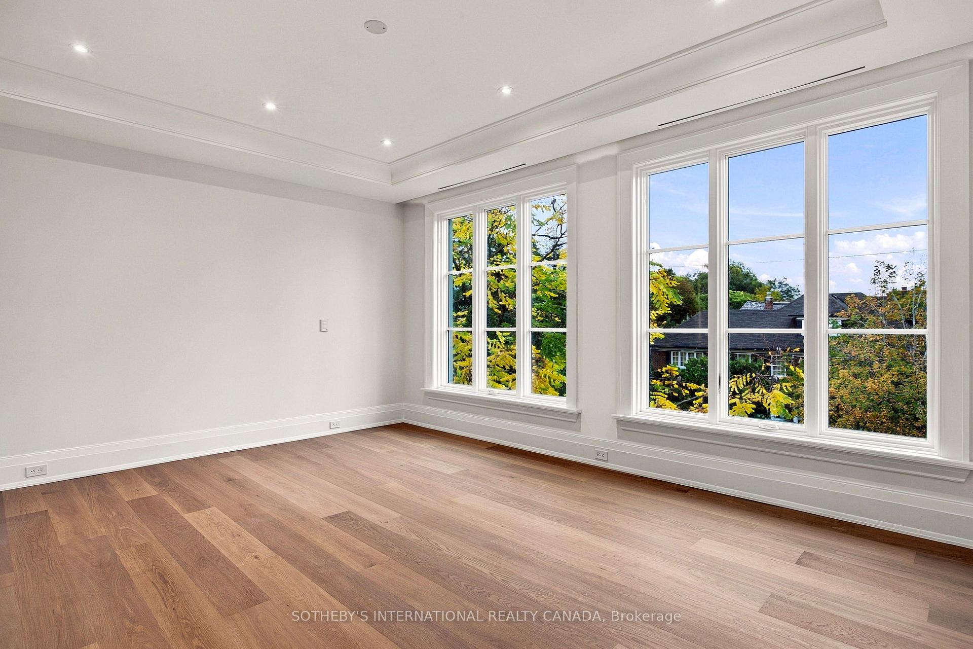 170 Forest Hill Road, Toronto