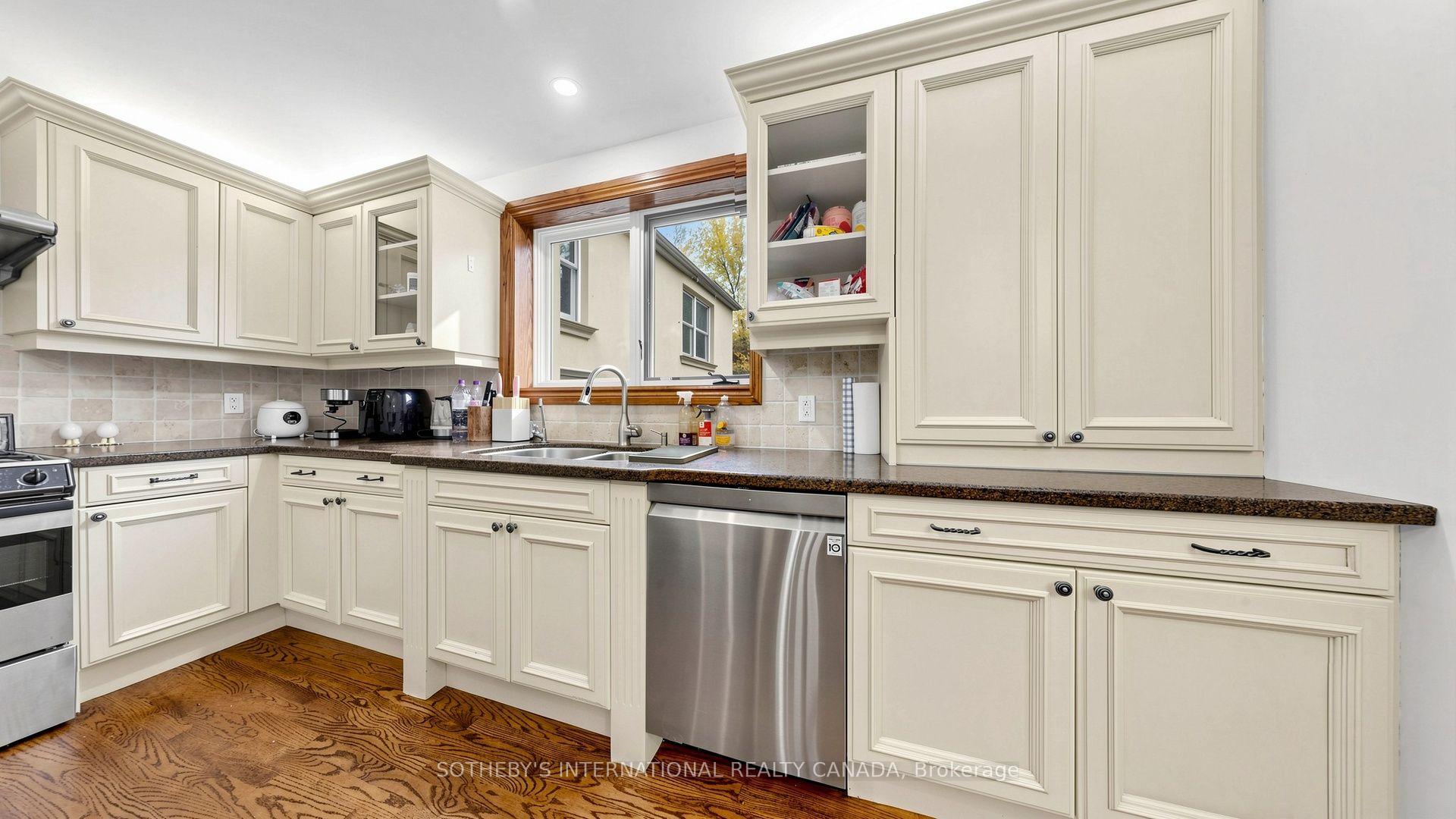 54 Plymbridge Road, Toronto