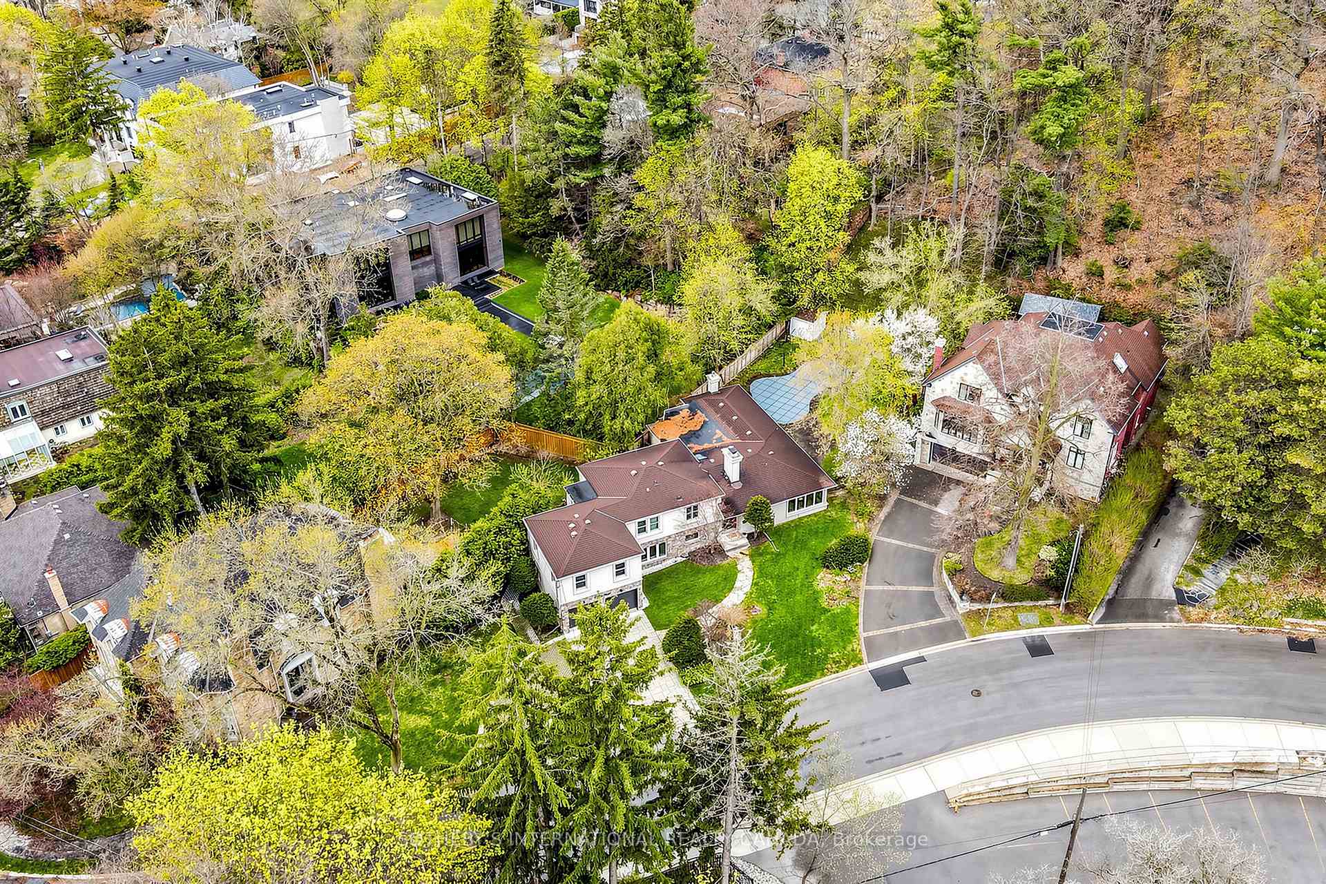 54 Plymbridge Road, Toronto
