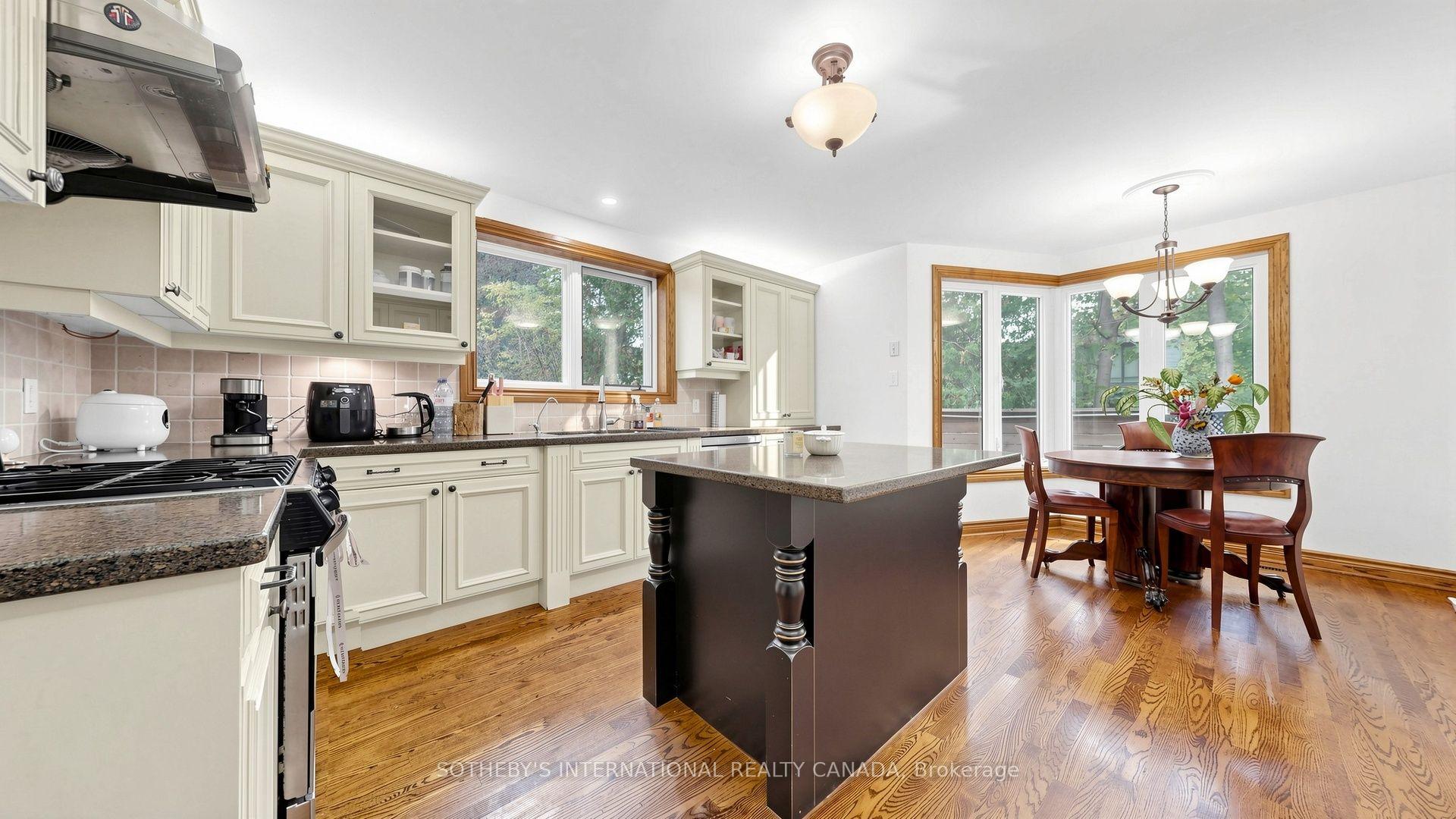 54 Plymbridge Road, Toronto