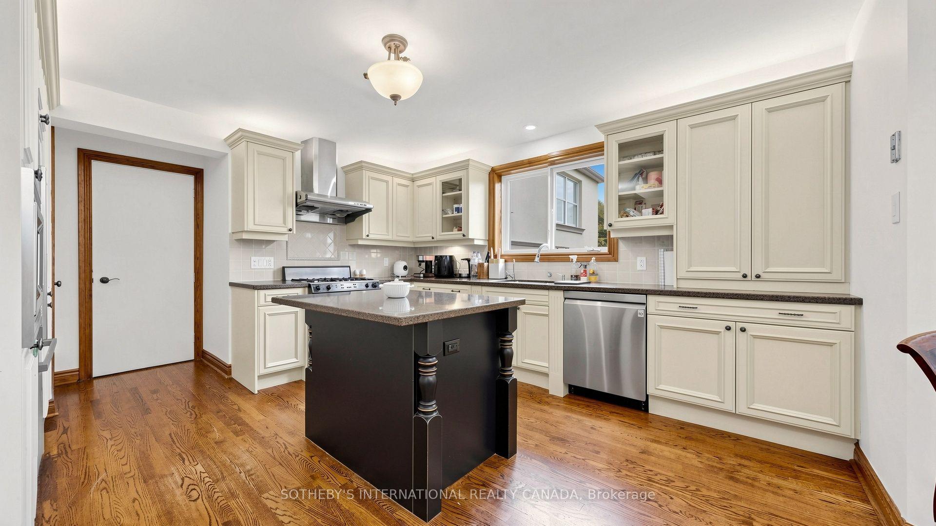 54 Plymbridge Road, Toronto