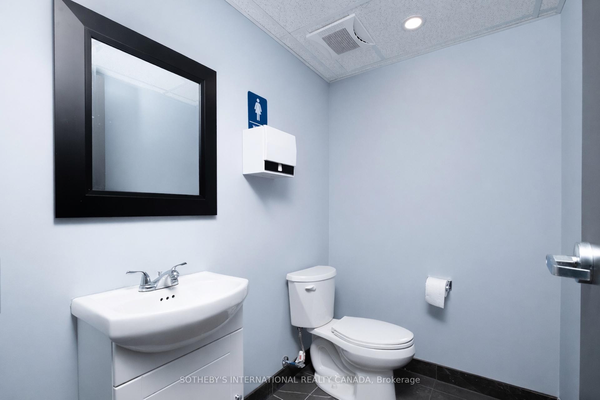 2927 Danforth Avenue Second Floor