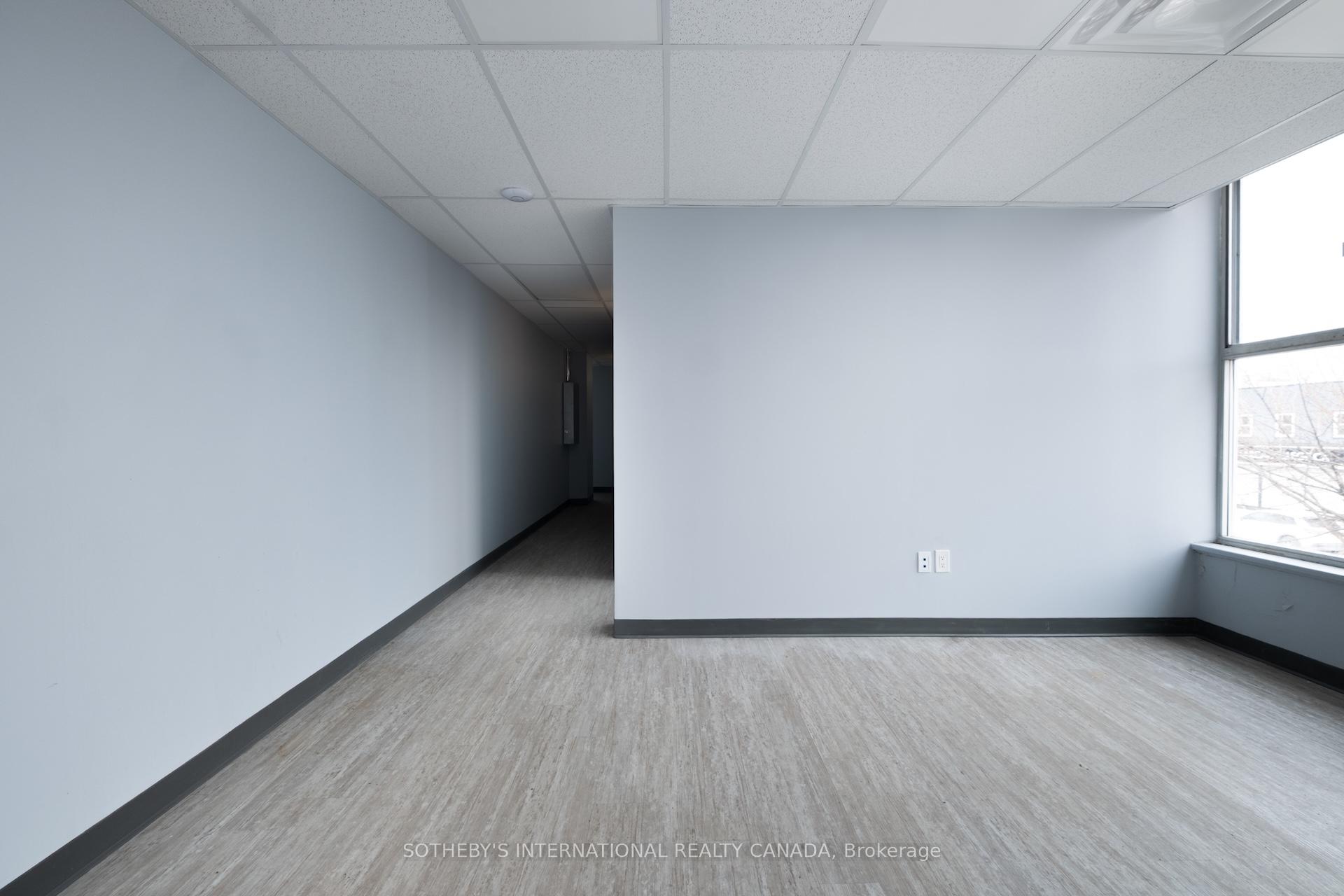 2927 Danforth Avenue Second Floor