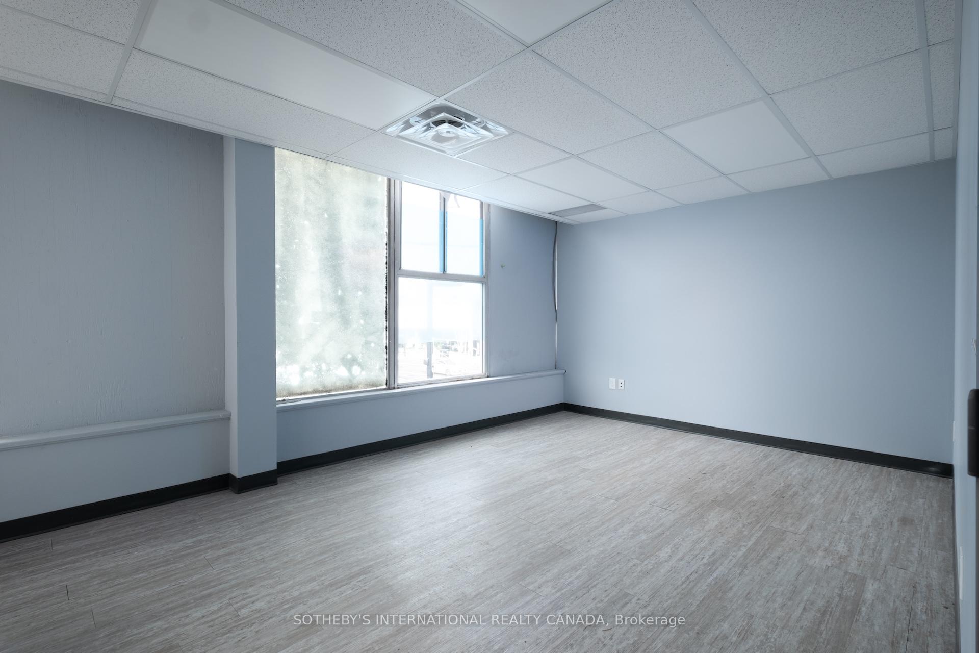 2927 Danforth Avenue Second Floor