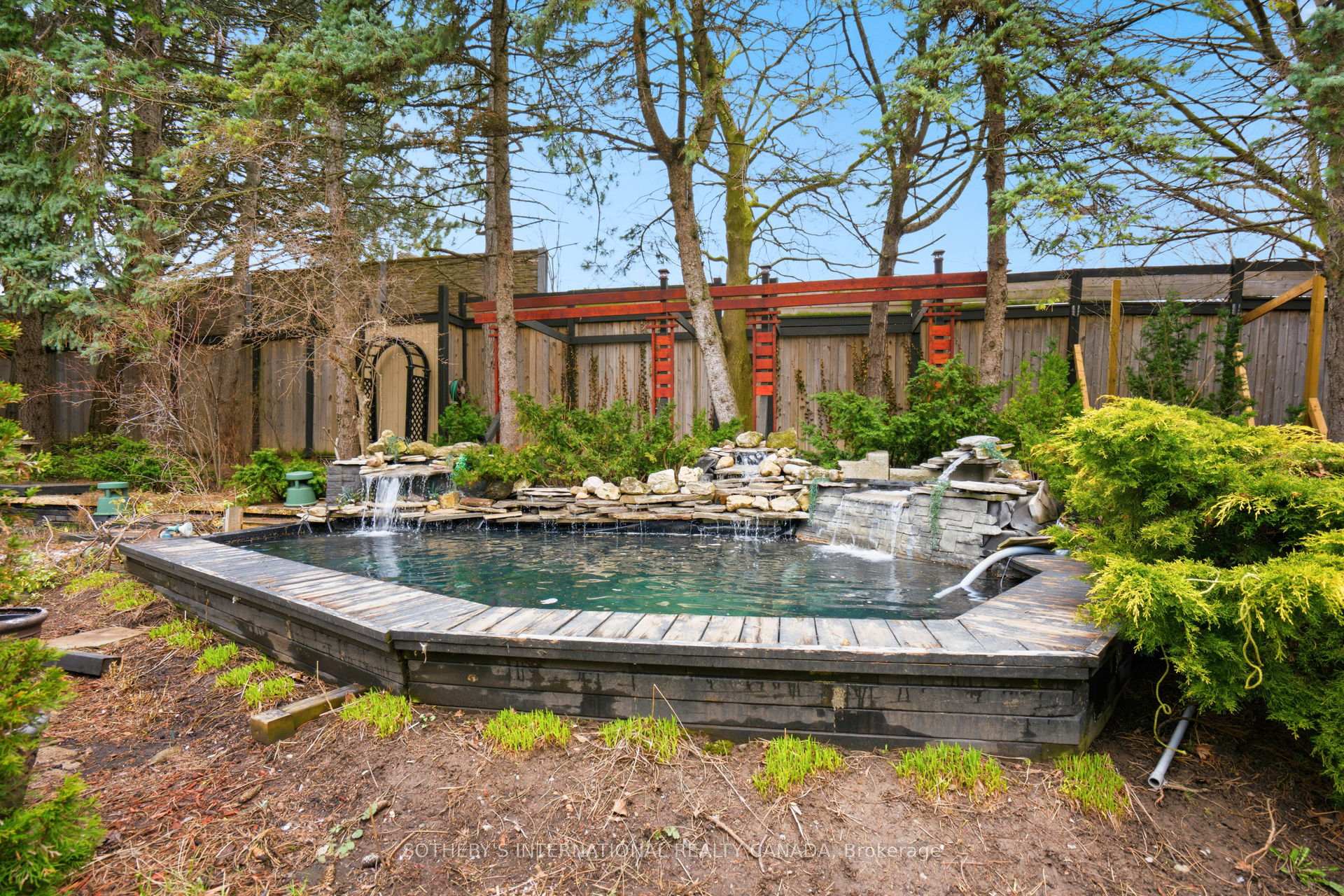 55 Pine Ridge Road