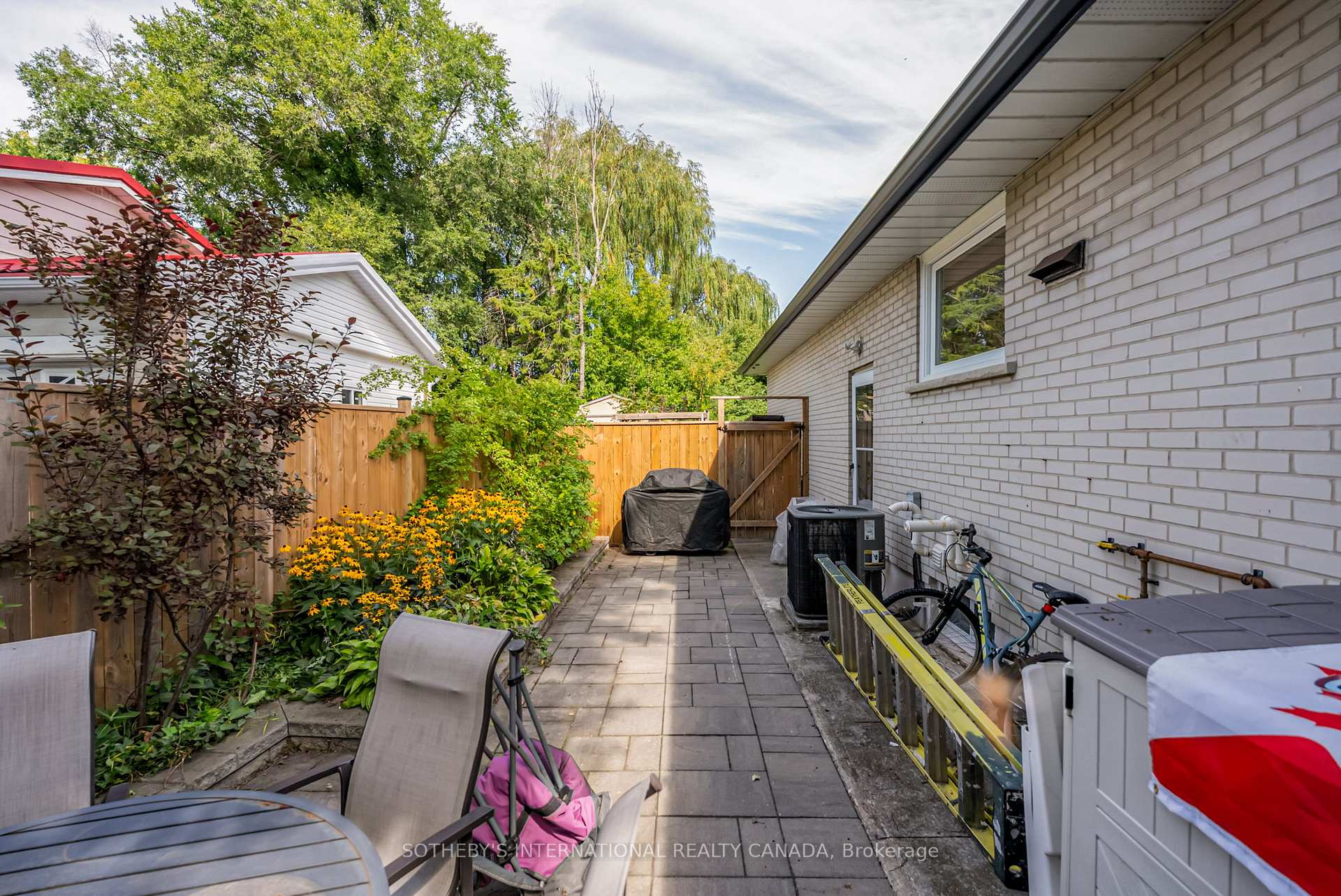 902 Vistula Drive