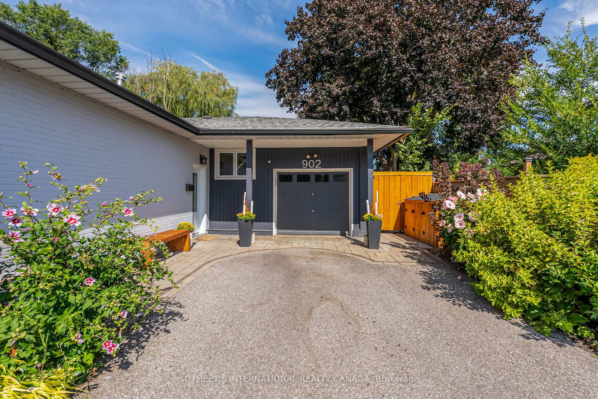 902 Vistula Drive
