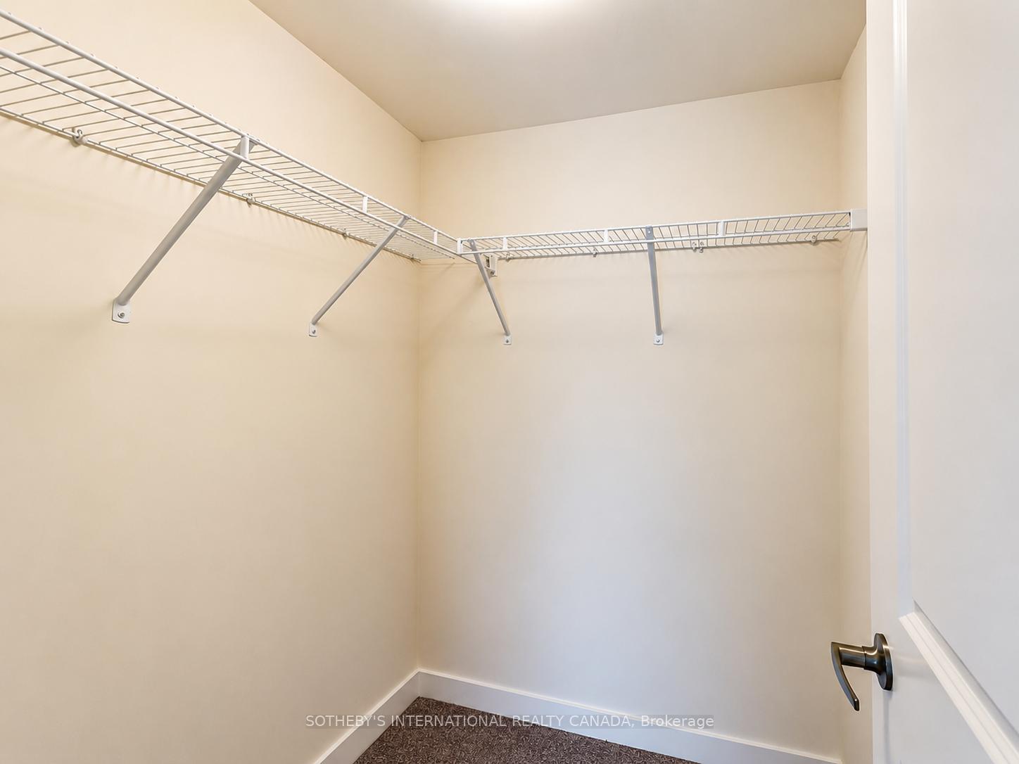 2550 Castlegate Crossing 419