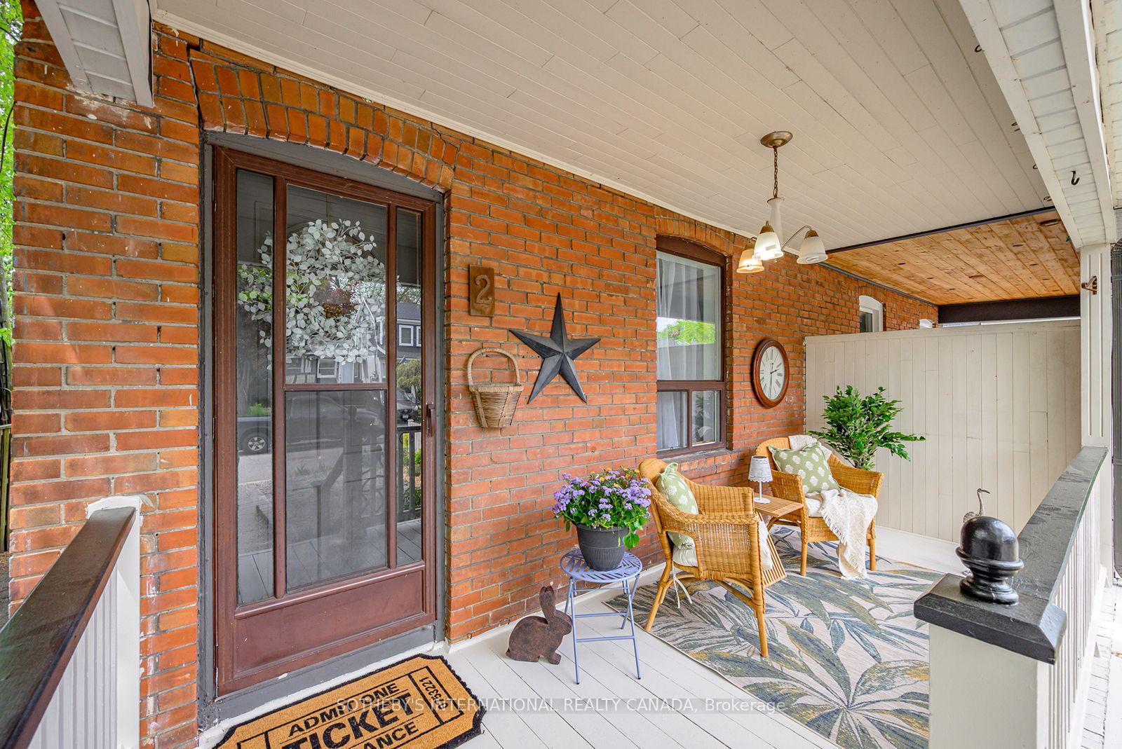 2 Winston Avenue