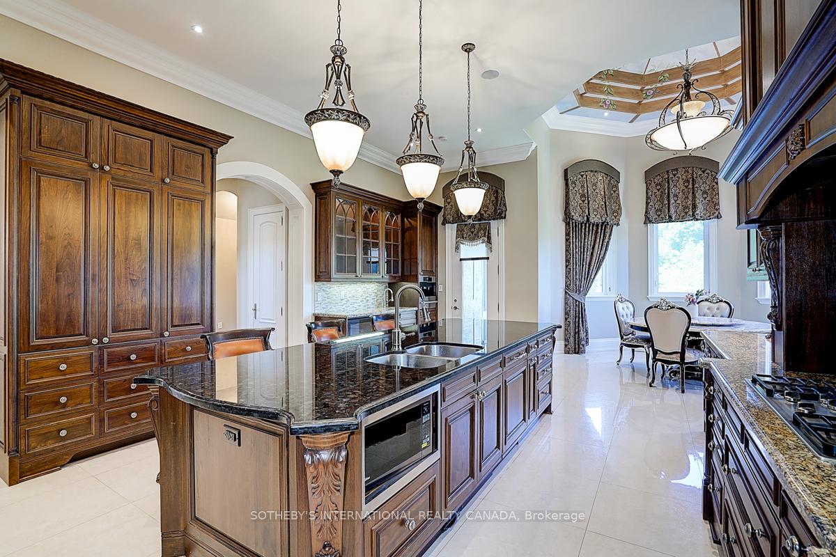 71 Grandvista Crescent