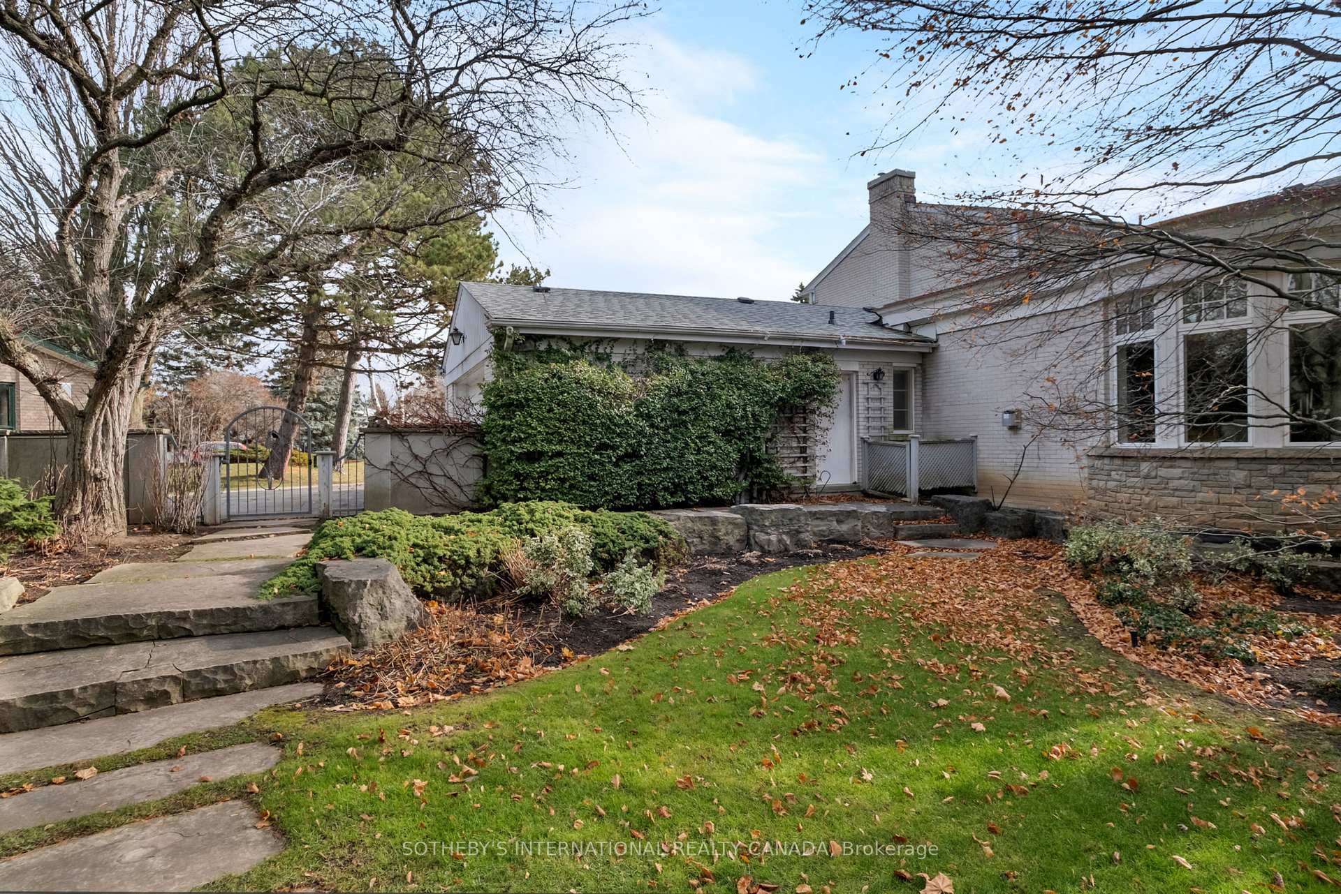 91 Fairway Heights Drive