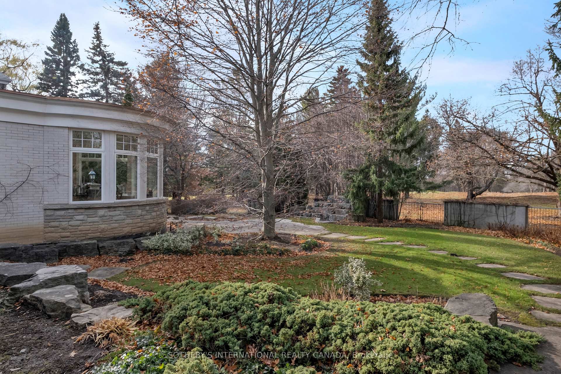 91 Fairway Heights Drive