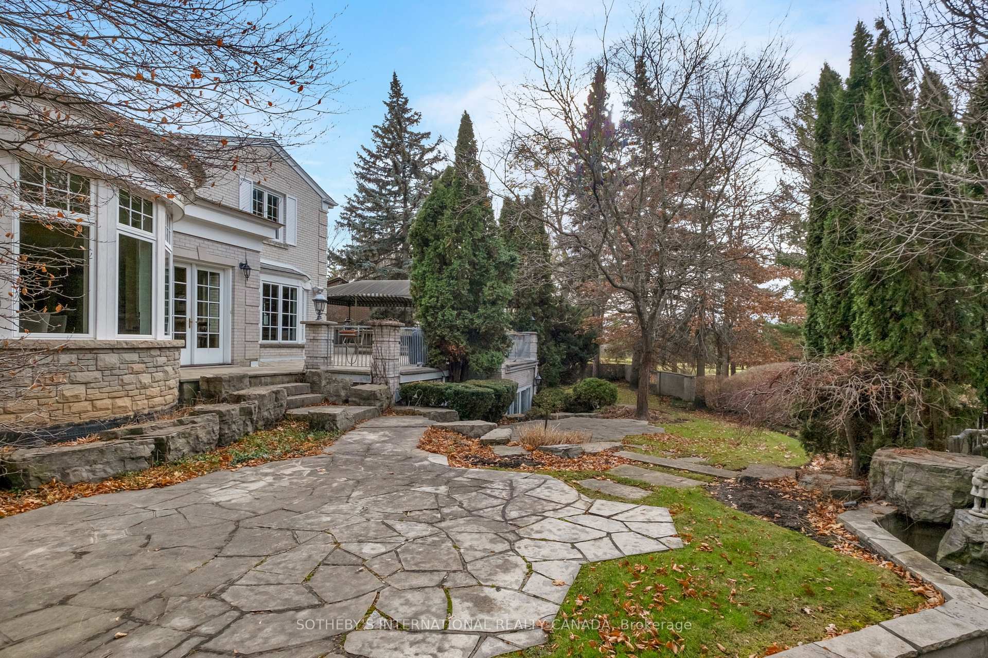 91 Fairway Heights Drive