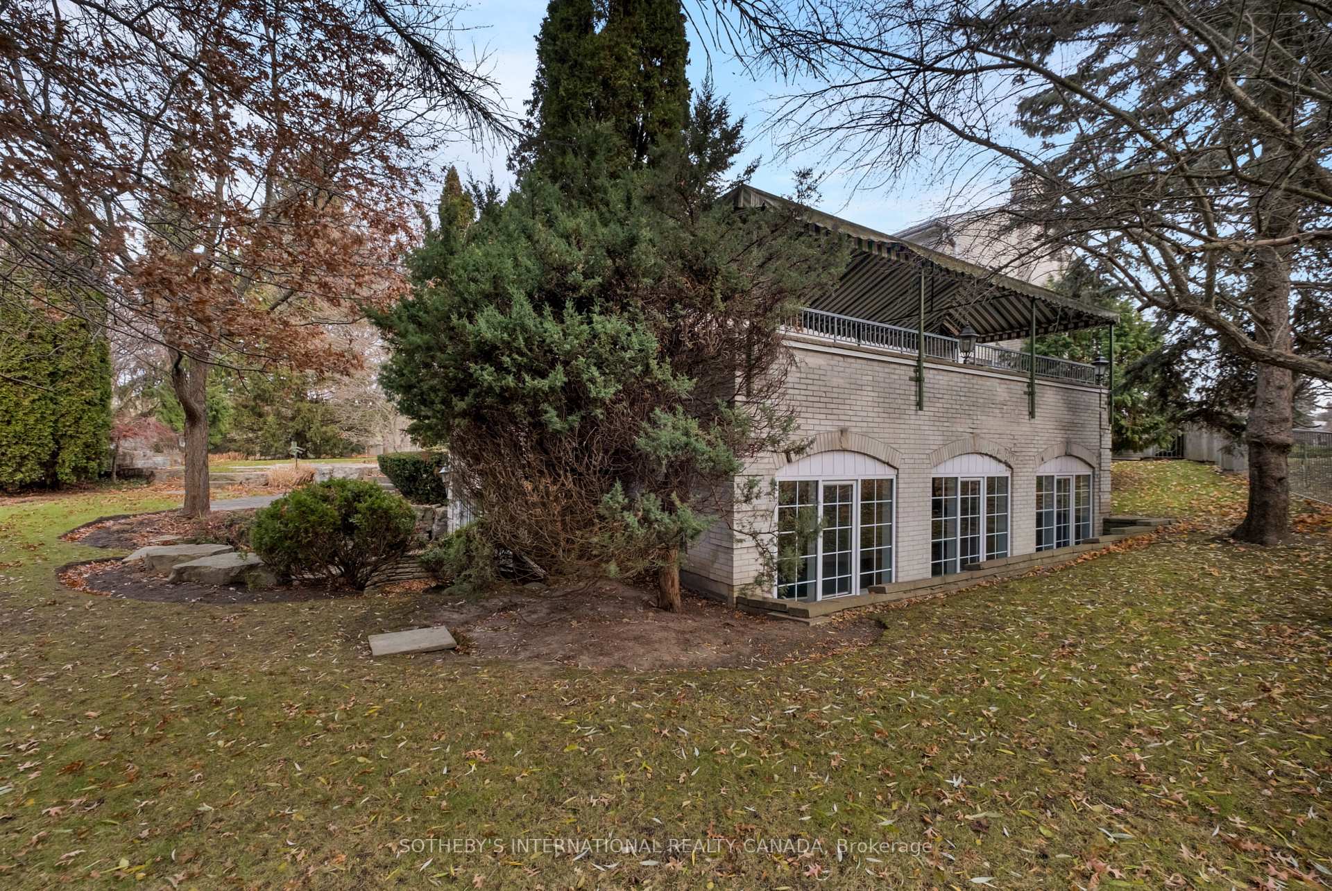 91 Fairway Heights Drive