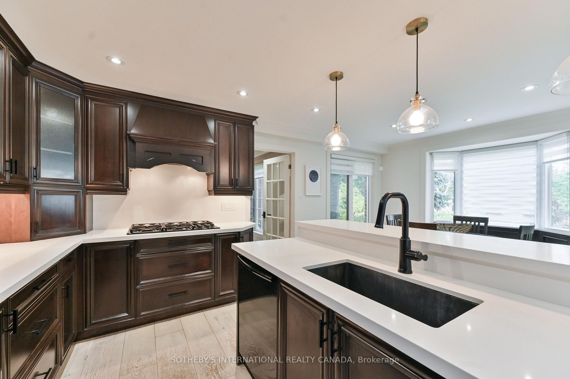 23 Hill Farm Road