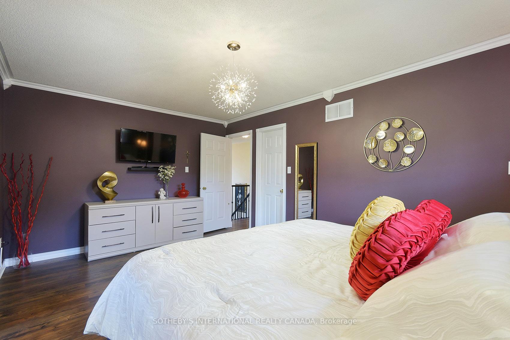 52 Monteith Crescent