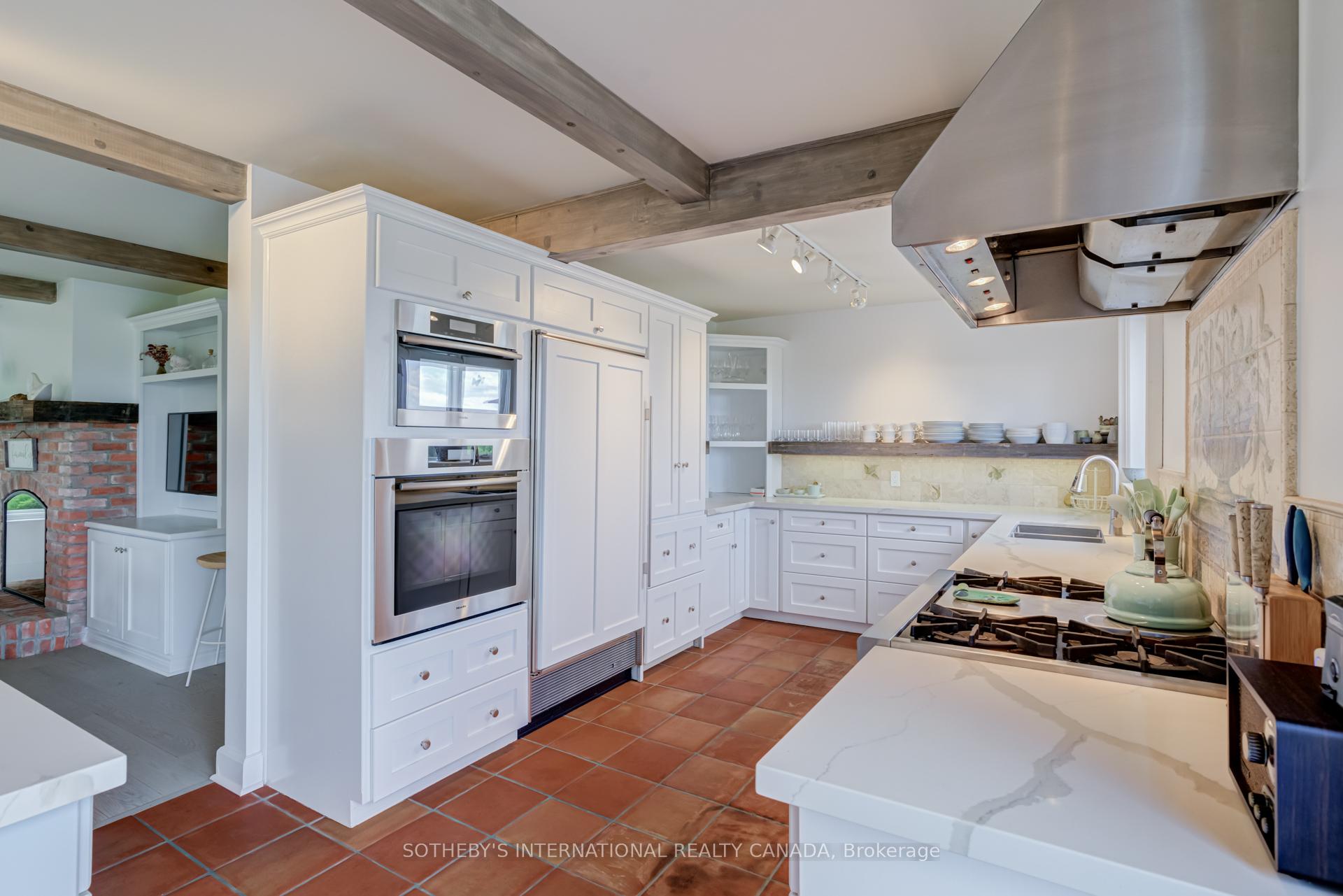 995611 Mono-Adjala Townline