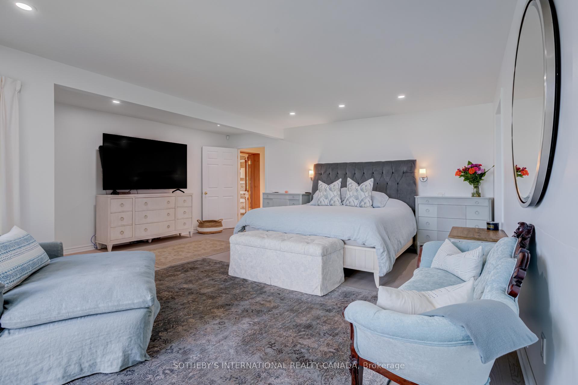 995611 Mono-Adjala Townline
