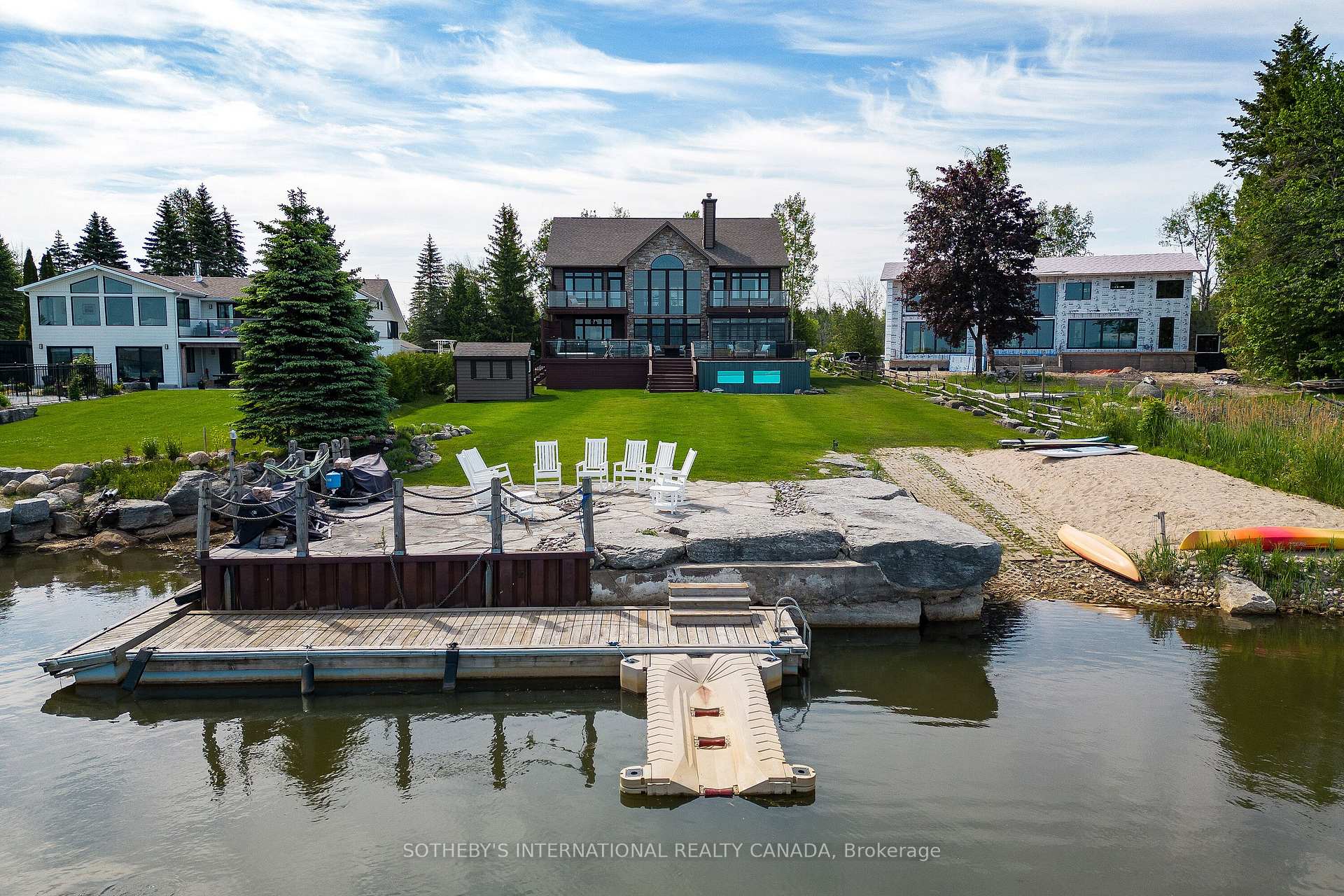 156 Bartlett Boulevard