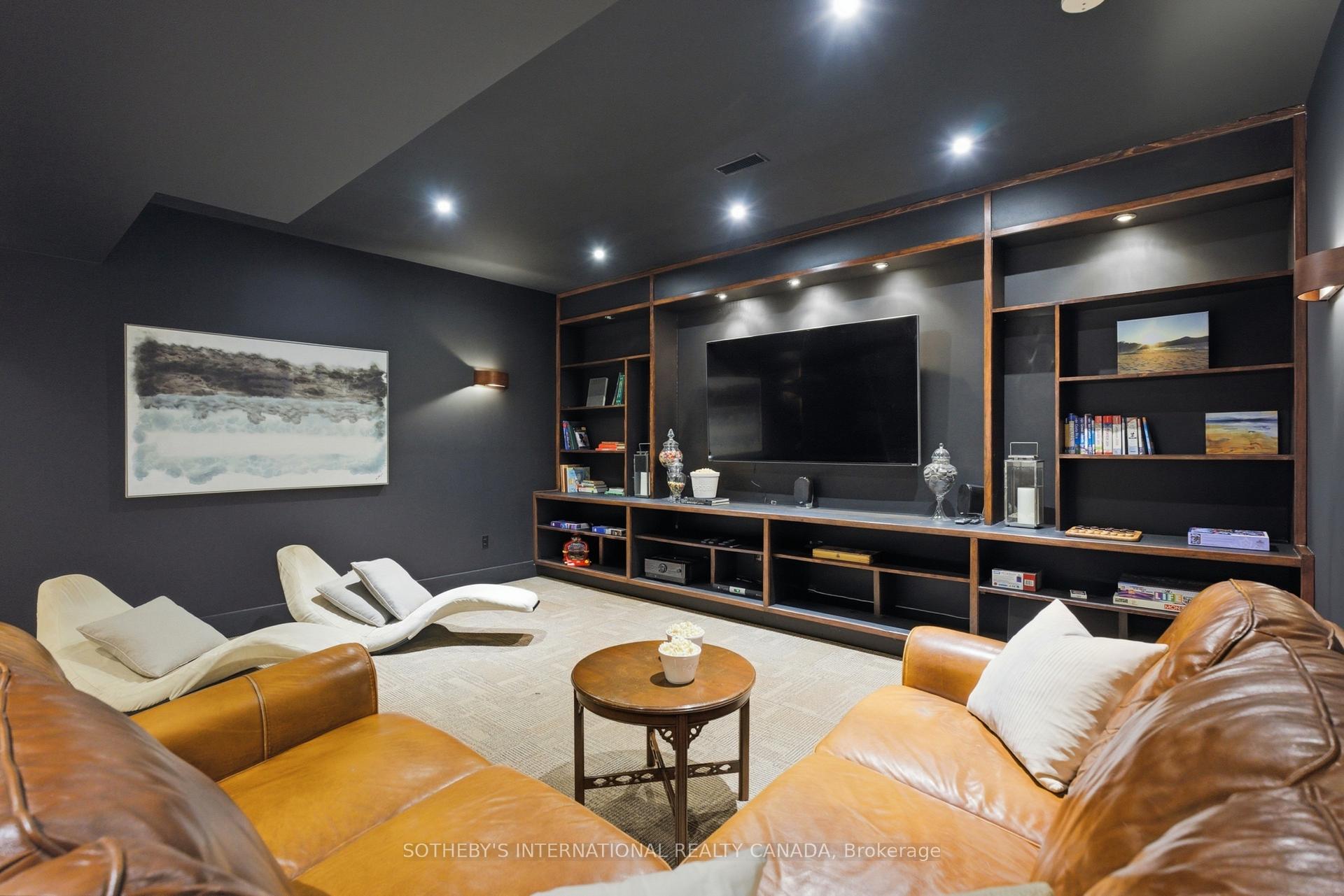 7 Ridgewood Court