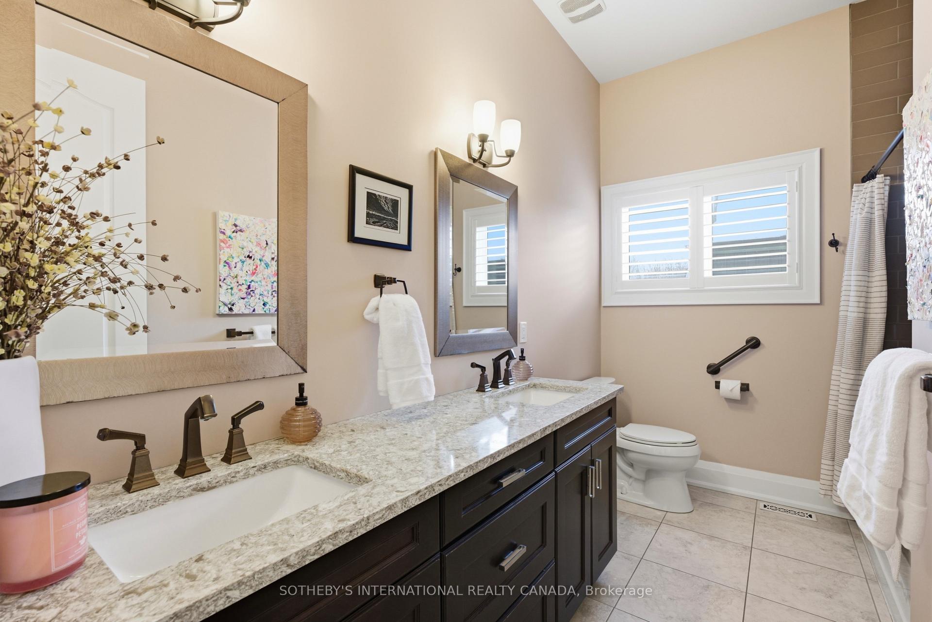 7 Ridgewood Court