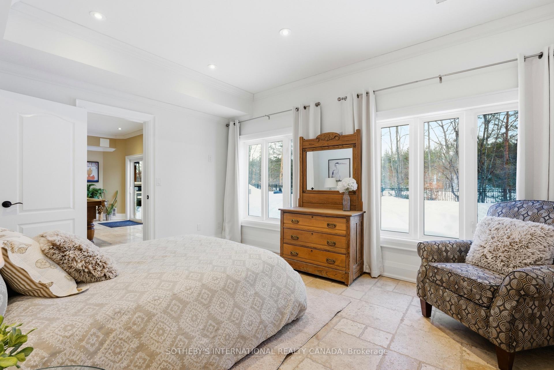 7 Ridgewood Court
