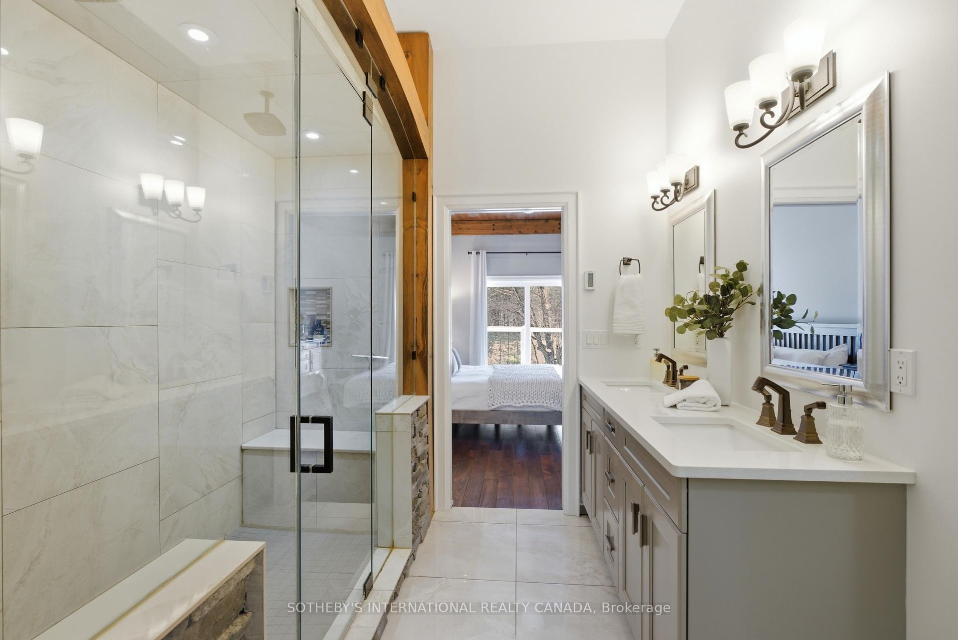 7 Ridgewood Court