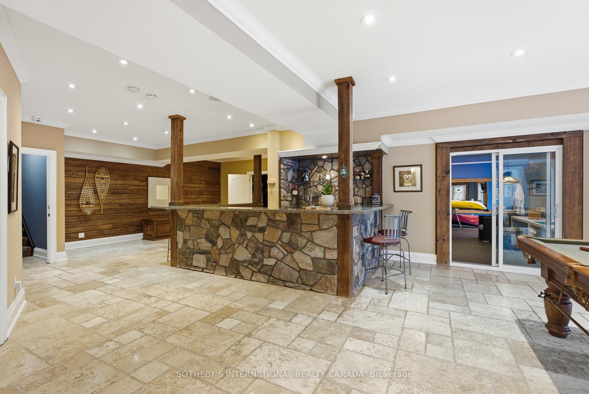 7 Ridgewood Court