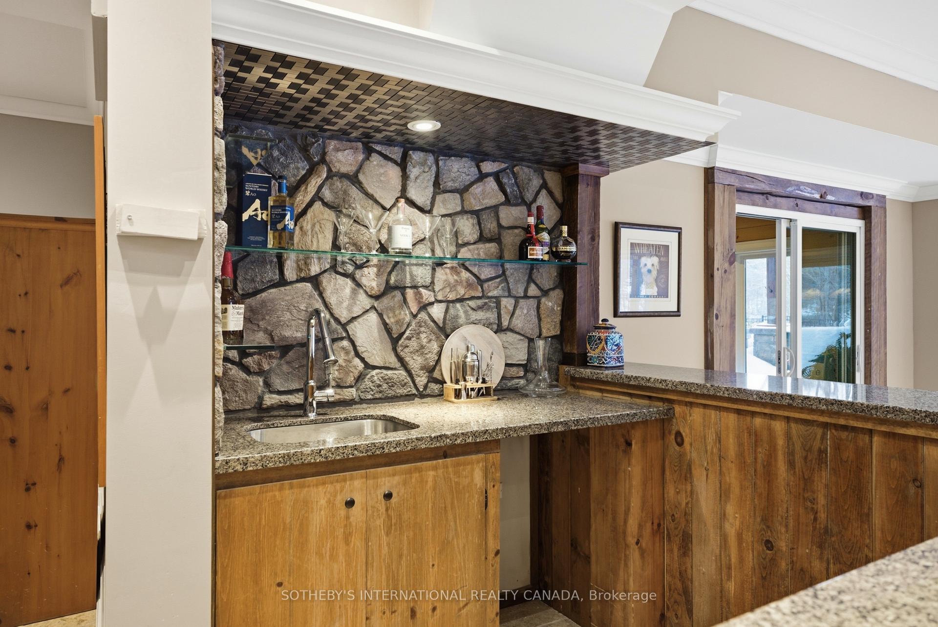 7 Ridgewood Court