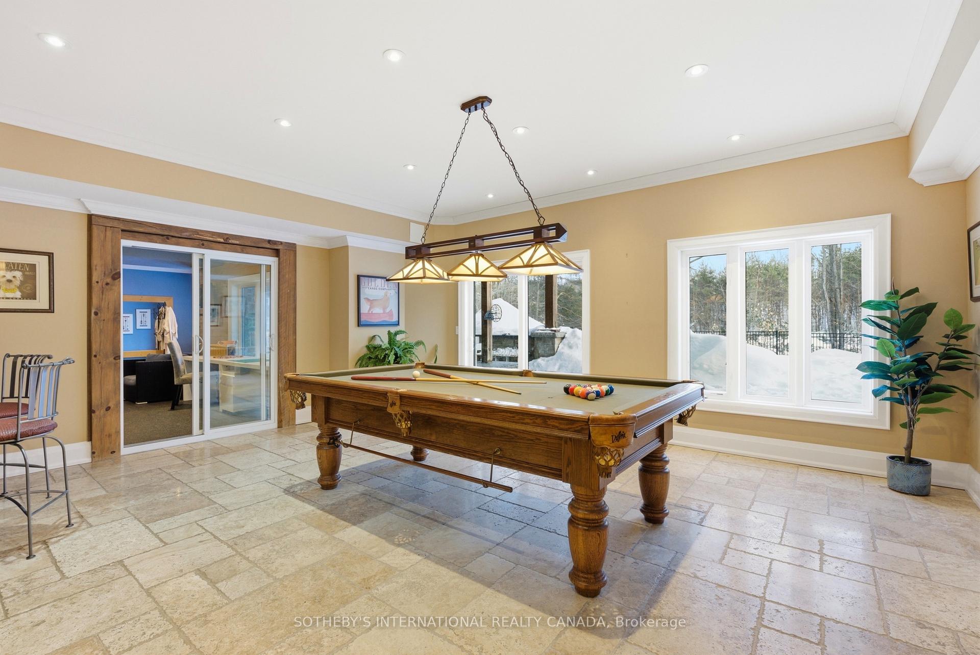 7 Ridgewood Court