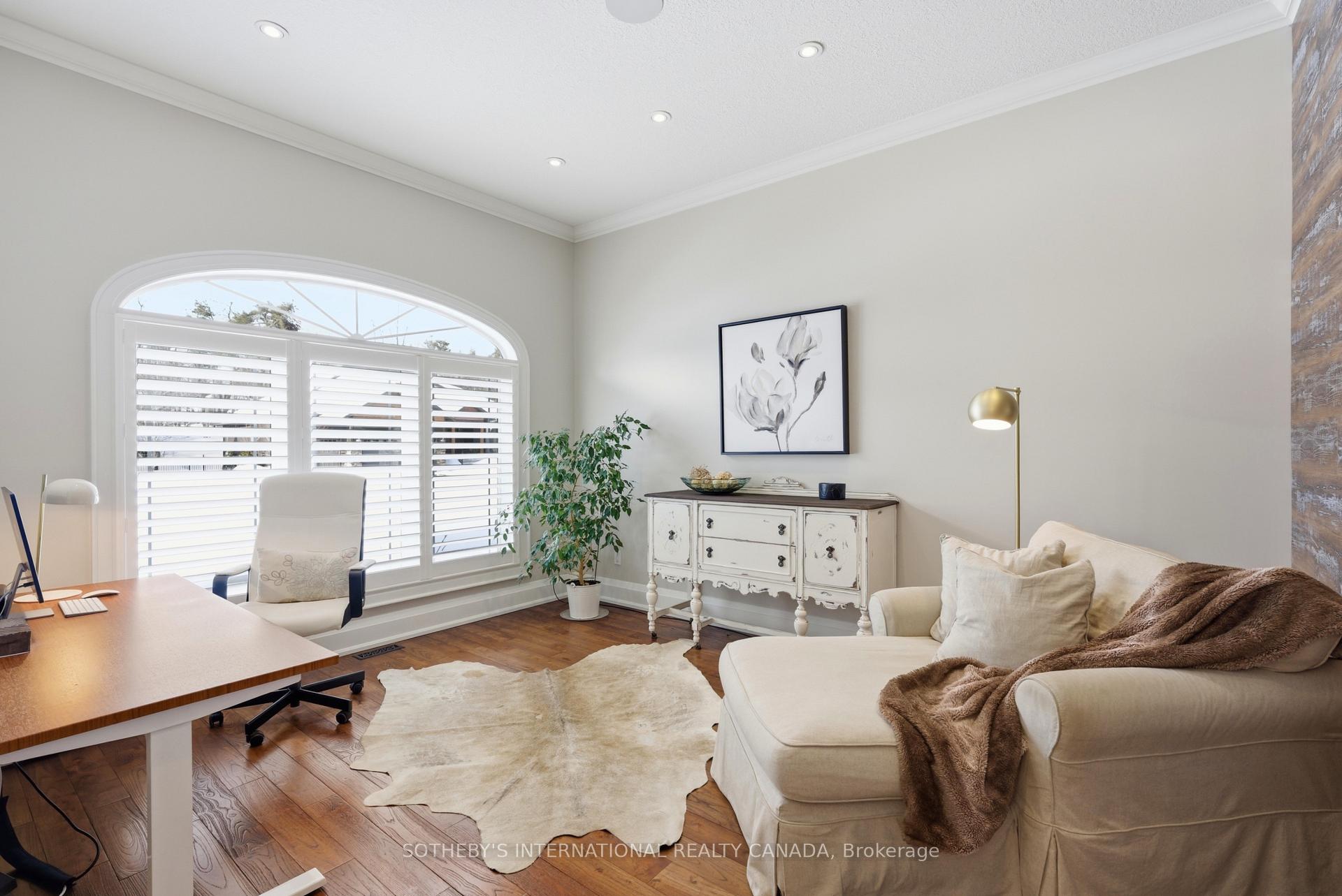 7 Ridgewood Court