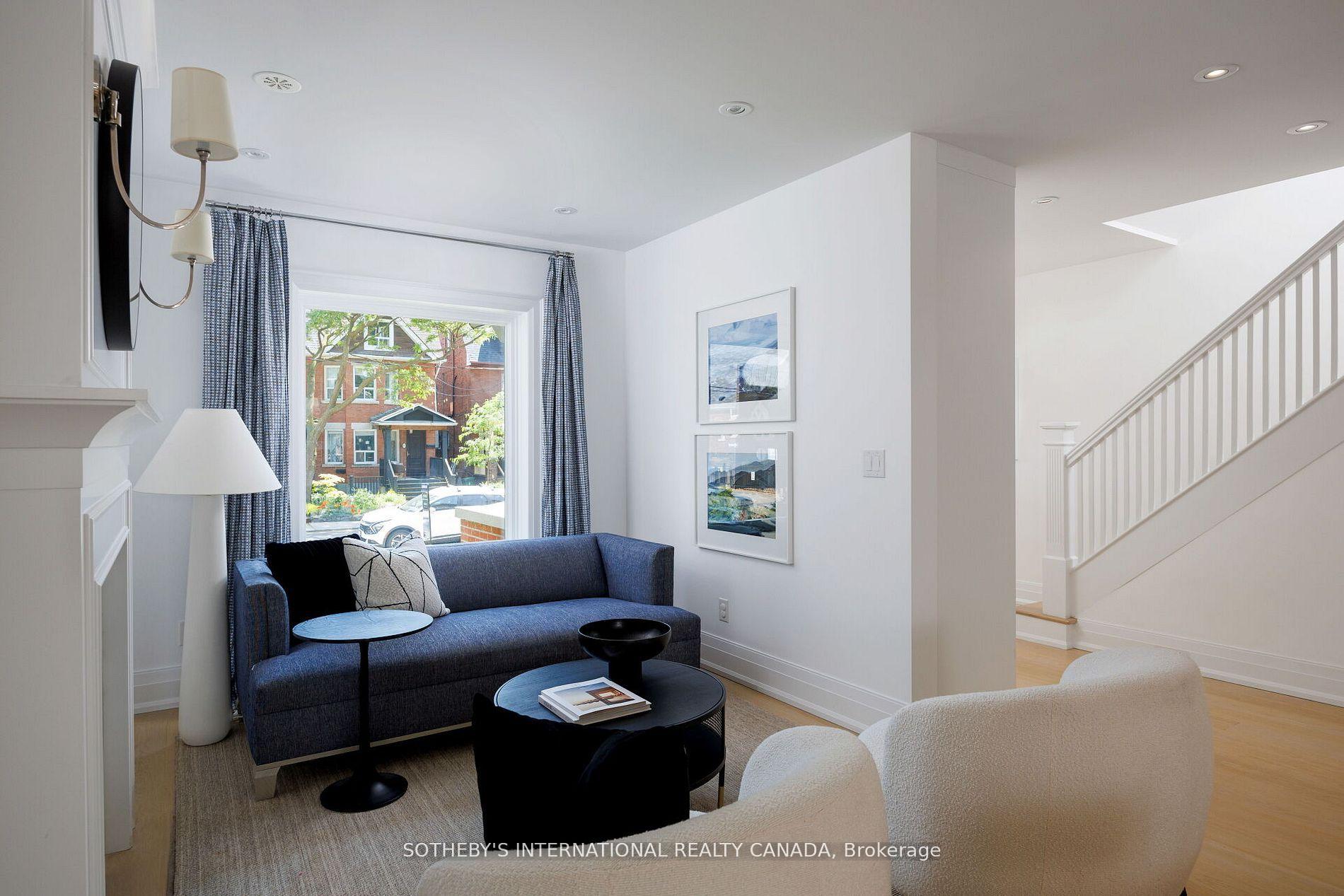12 Hewitt Avenue