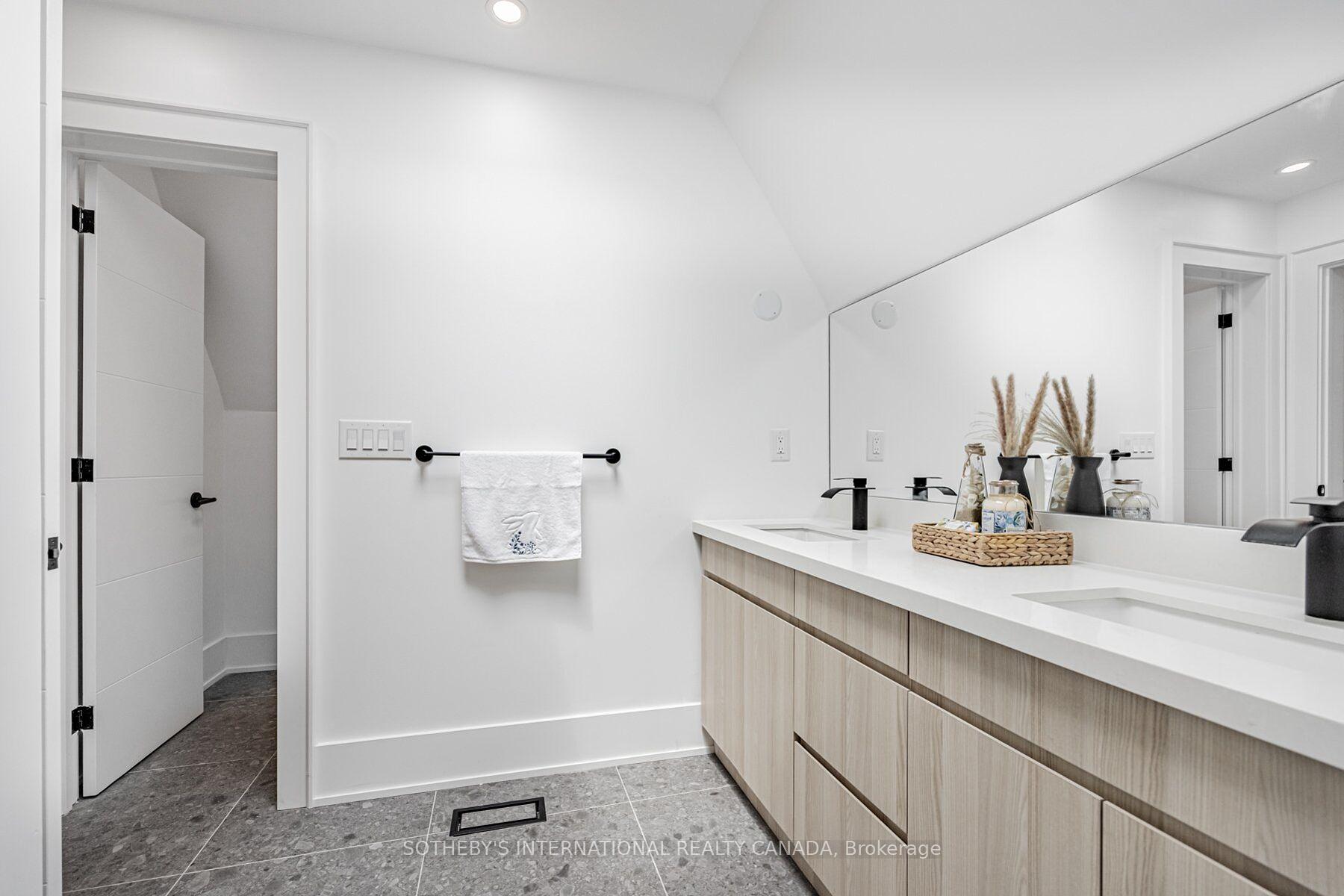 6 Twenty Fifth Street