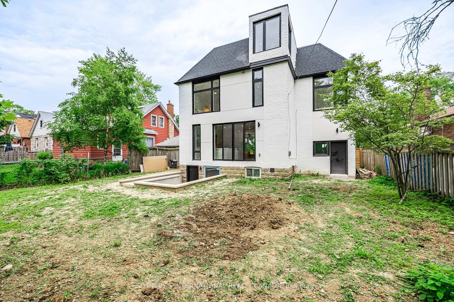 6 Twenty Fifth Street