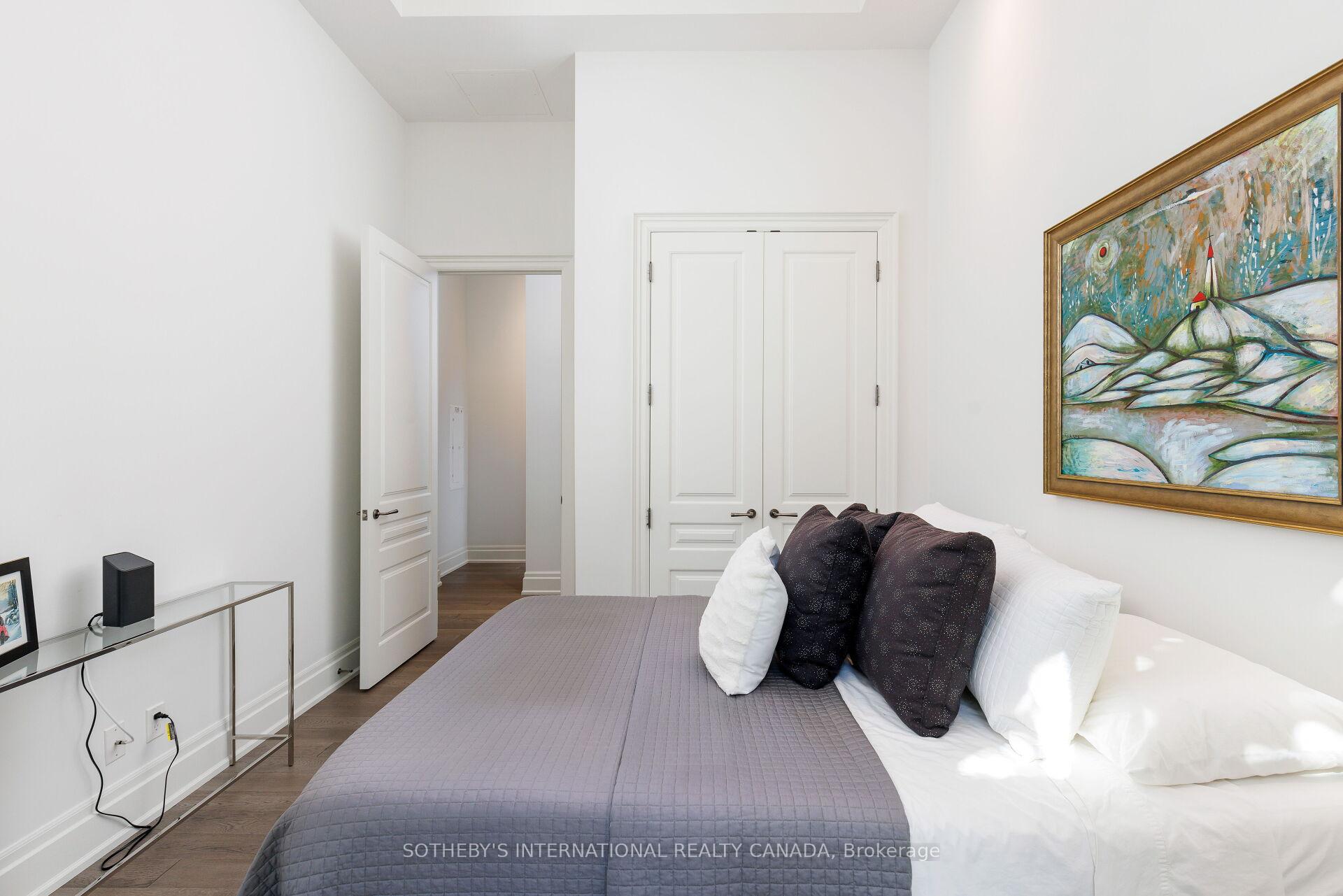 4 The Kingsway N/A TH 2